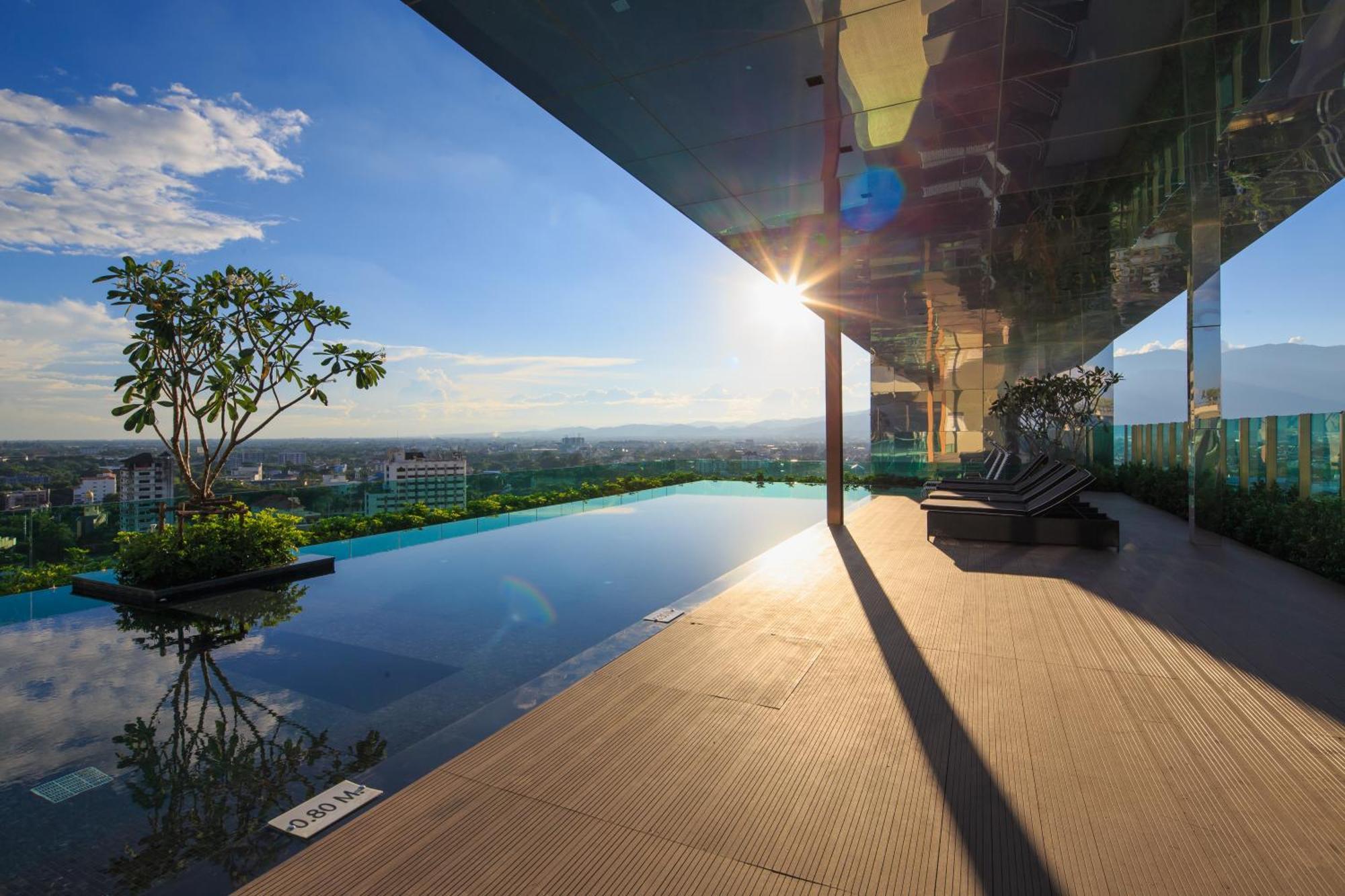 The Astra Chang Khlan Chiang Mai Exterior foto